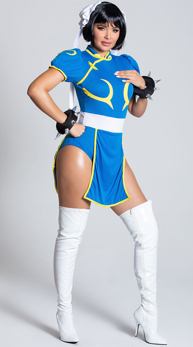 Hot Chun Li Cosplay